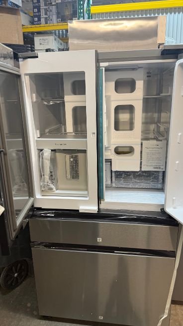Samsung 29 cu. ft. Bespoke 4-Door French Door Smart Refrigerator with Beverage Center