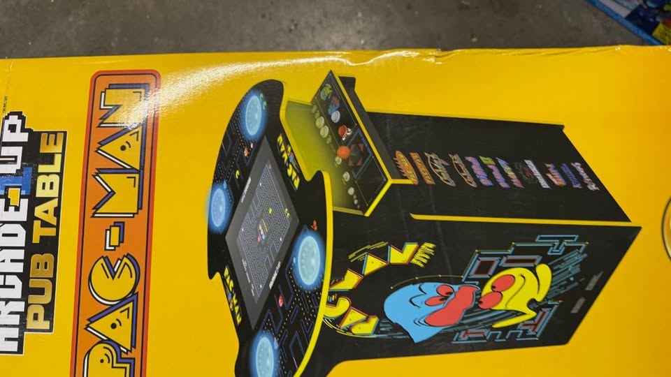 Arcade1Up PAC-MAN Pub Table Arcade Machine