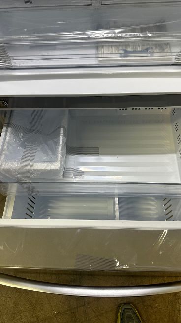 LG 27 cu. ft. Smart Counter-Depth MAX French Door Refrigerator