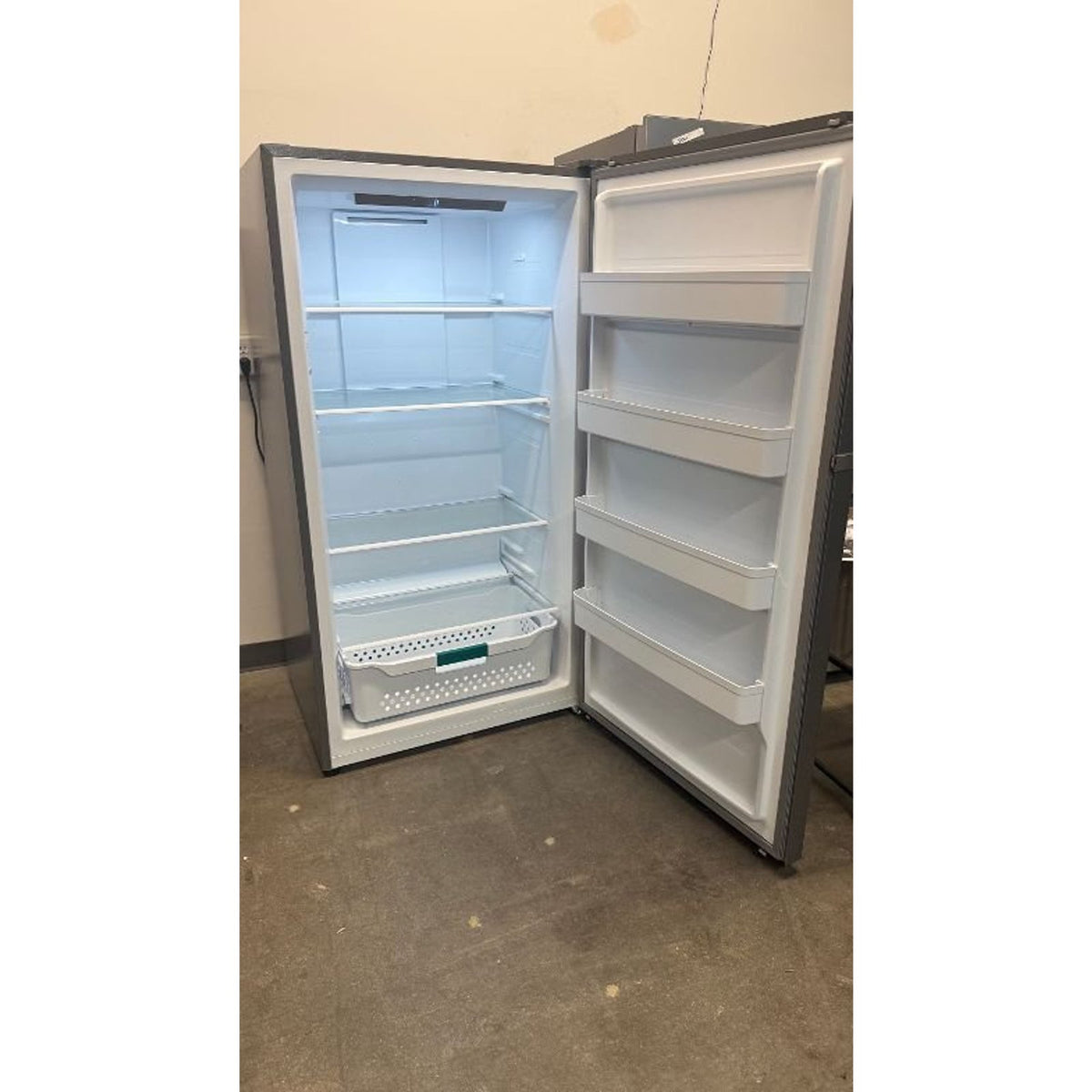 Hisense 17 cu. ft. Garage Ready Frost Free Convertible Upright Freezer with Seal Break Handle