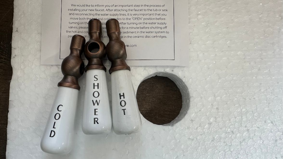 Antique-Style Diverter Tub Wall-Mount Faucet