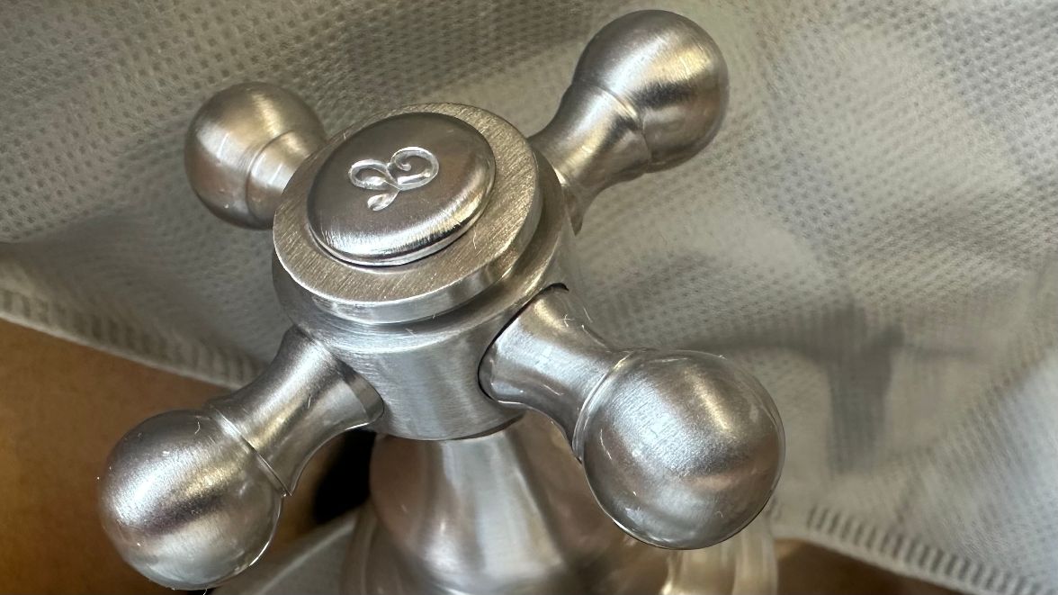 1 Set of Lavatory Faucet Handles