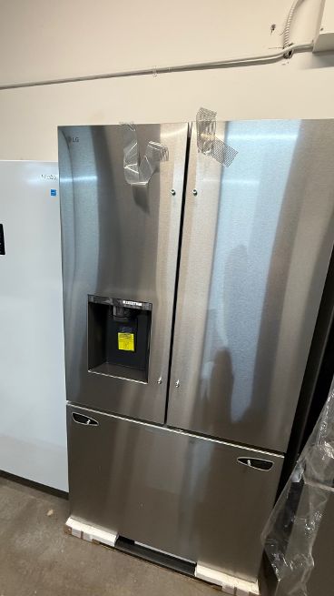 LG 26 cu. ft. Smart Counter-Depth MAX French Door Refrigerator