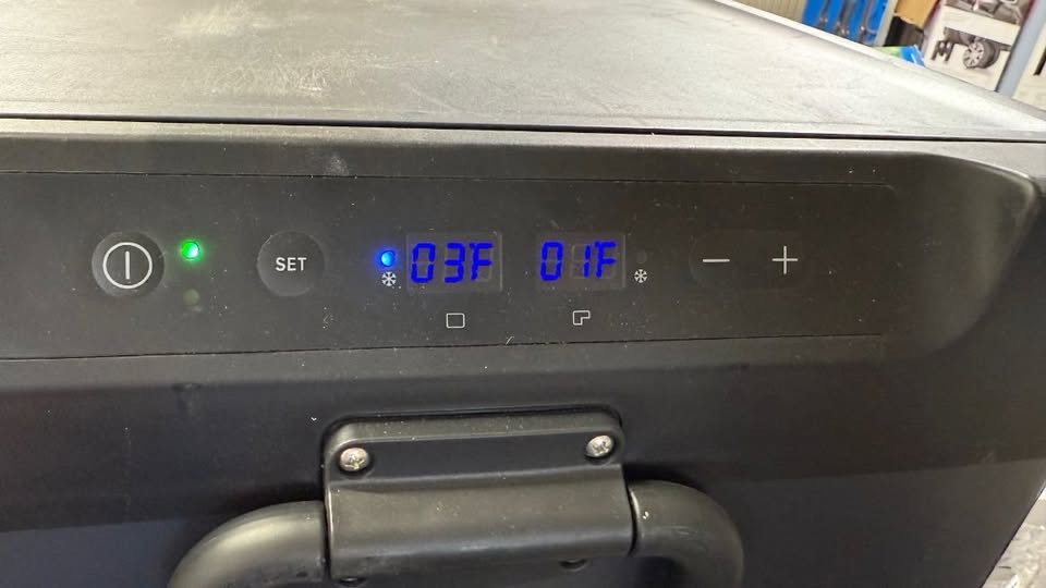 Igloo 83-quart Dual Zone Active Cooler