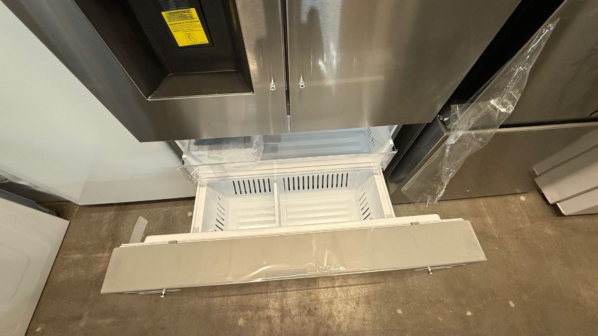 LG 26 cu. ft. Smart Counter-Depth MAX French Door Refrigerator